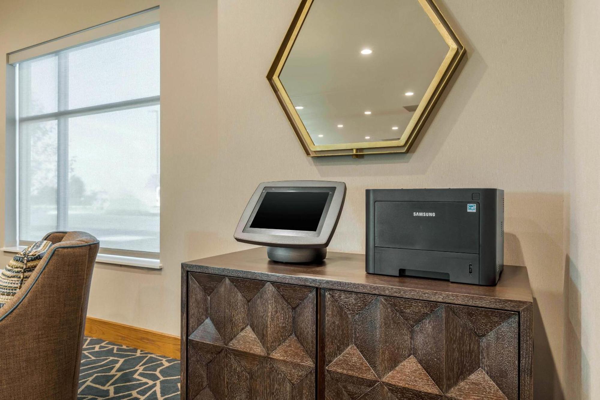 Cambria Hotel Davenport Quad Cities Bettendorf Exteriör bild