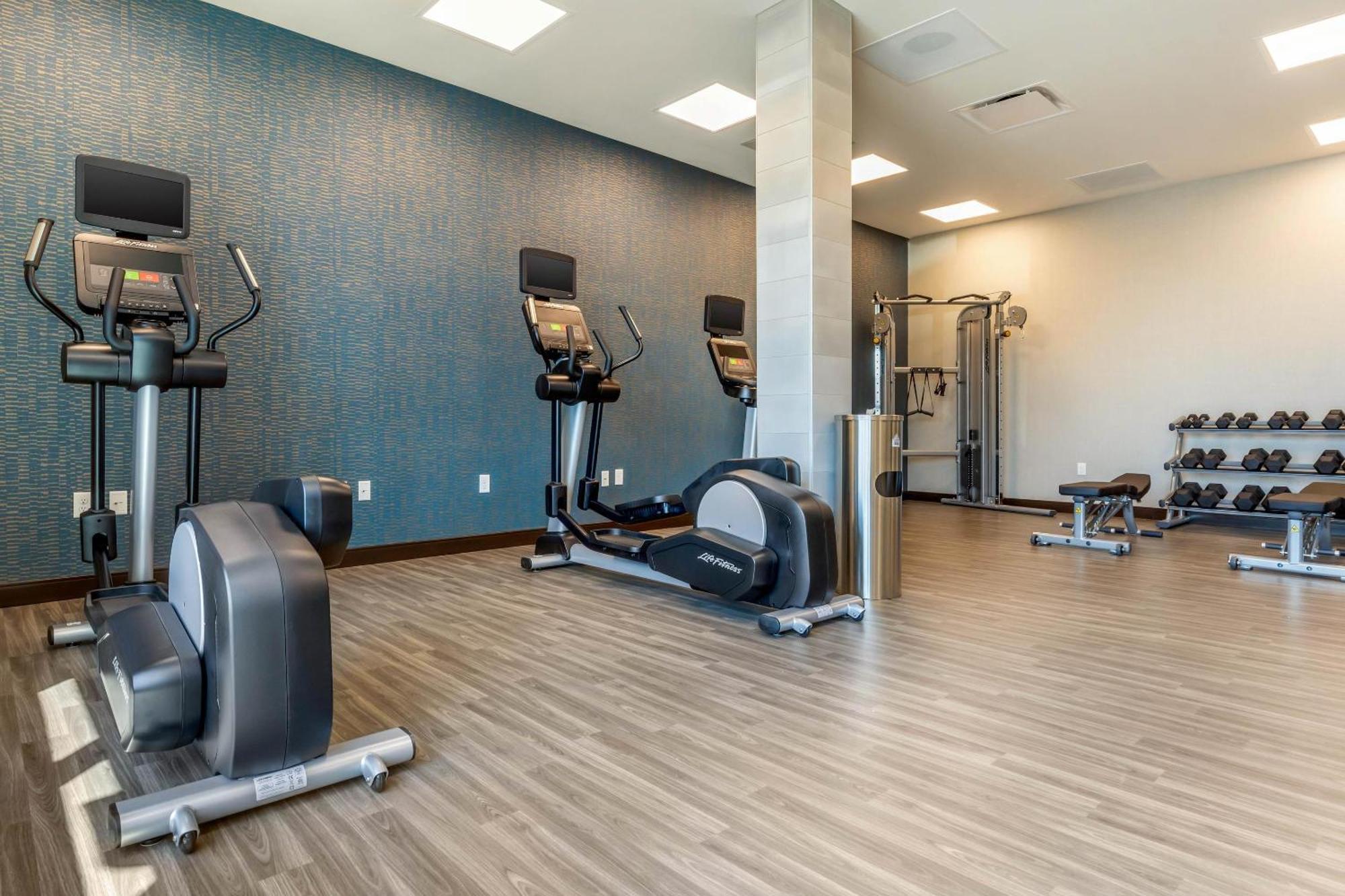 Cambria Hotel Davenport Quad Cities Bettendorf Exteriör bild