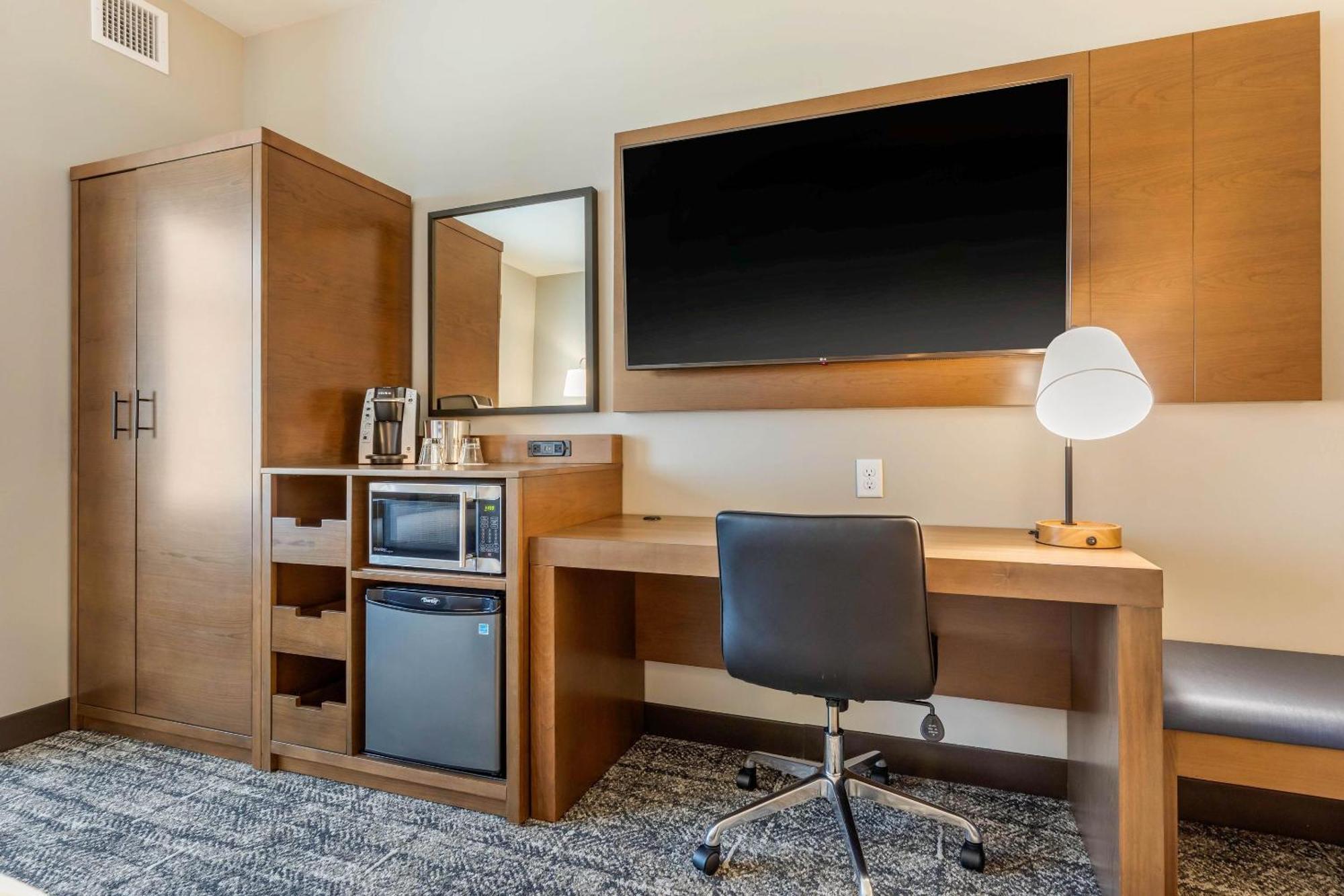 Cambria Hotel Davenport Quad Cities Bettendorf Exteriör bild