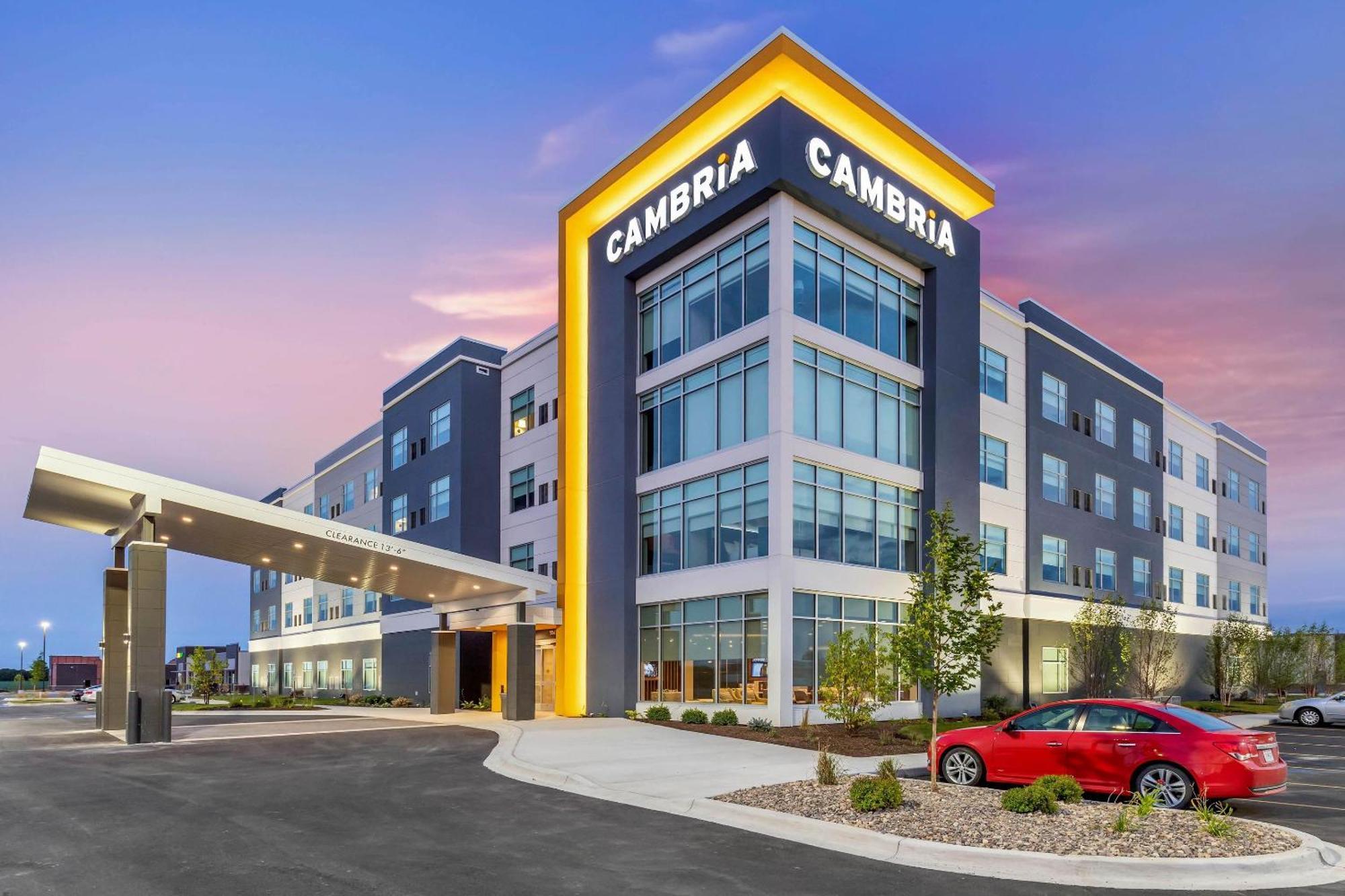 Cambria Hotel Davenport Quad Cities Bettendorf Exteriör bild