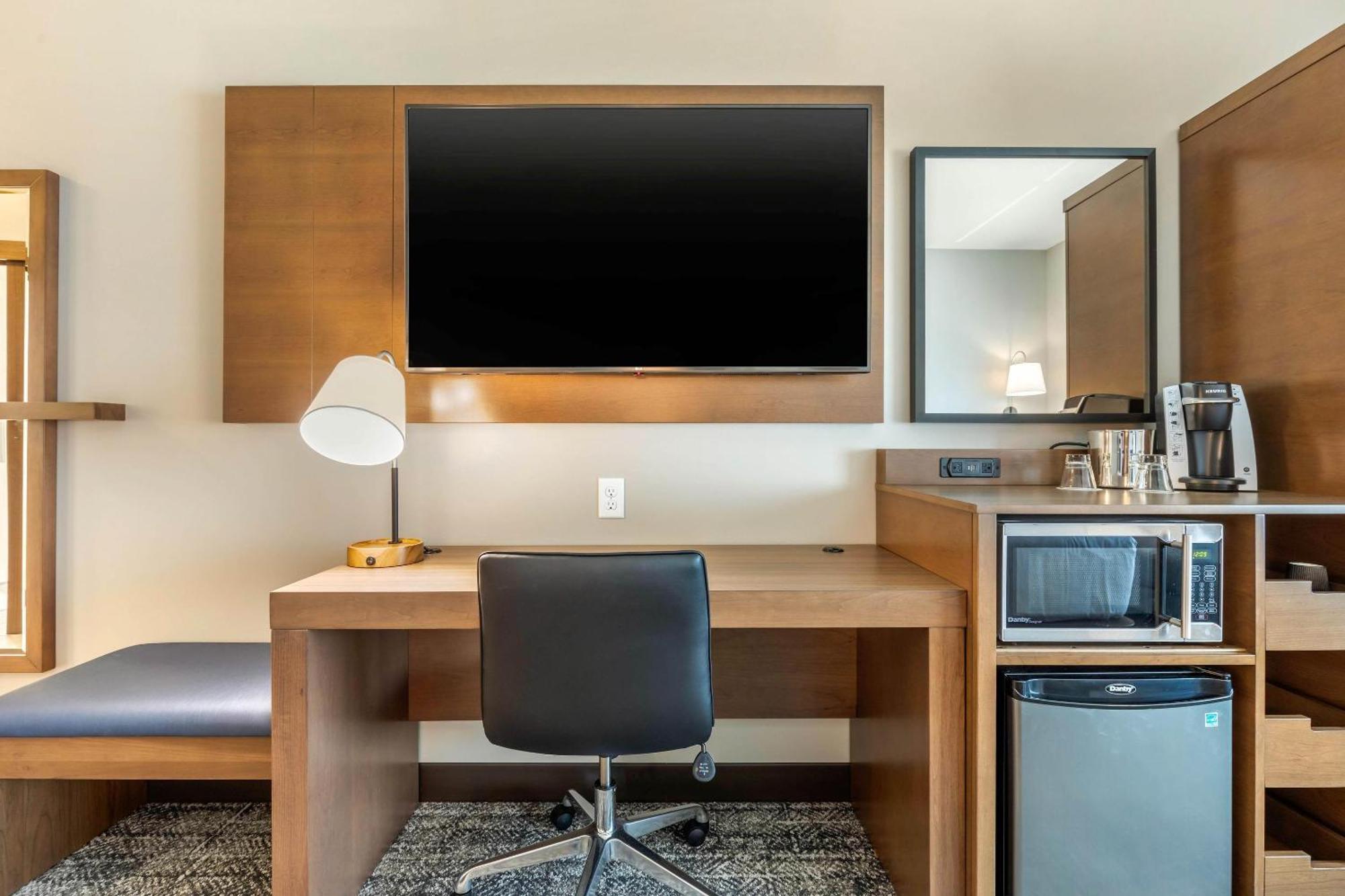 Cambria Hotel Davenport Quad Cities Bettendorf Exteriör bild